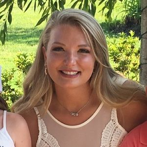 Meet your Posher, Olivia